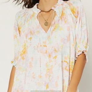CURRENT AIR ANGELICA WATER COLOR PLEATED TOP